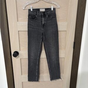 Everlane ‘The Cheeky Jean’